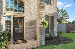 10802 Lake Raven Ct, Cypress, TX 77433 - Photo 4