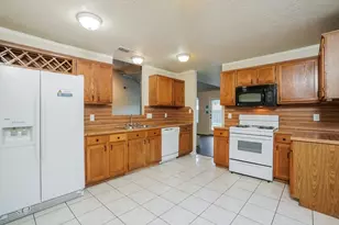 1331 Three Forks Dr, Katy, TX 77450 - Photo 6
