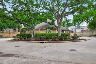8006 Oakwood Forest Dr, Houston, TX 77040 - Photo 40