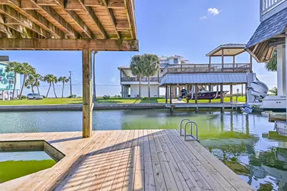4230 Spanish Main, Jamaica Beach, TX 77554 - Photo 8