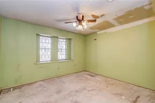 6003 Hoover St, Houston, TX 77092 - Photo 14
