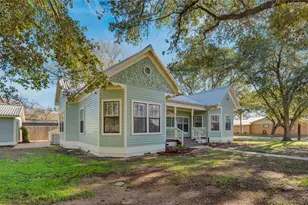 303 South Franklin, La Grange, TX 78945 - Photo 4