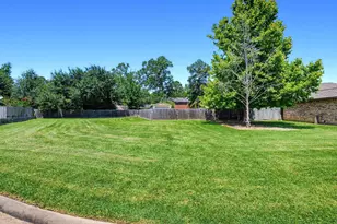107 Cliffbrook Ln, Cleveland, TX 77327 - Photo 24