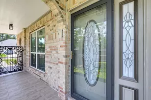 107 Cliffbrook Ln, Cleveland, TX 77327 - Photo 4