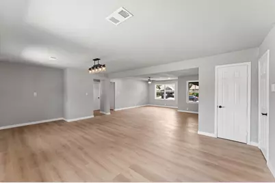 5210 Verdome Lane, Houston, TX 77092 - Photo 6