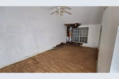 1509 N Avenue S, Freeport, TX 77541 - Photo 8