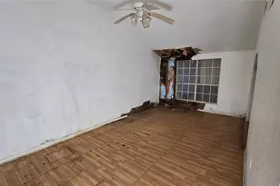 1509 N Ave S, Freeport, TX 77541 - Photo 8