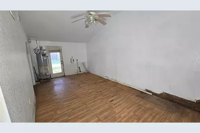 1509 N Avenue S, Freeport, TX 77541 - Photo 18