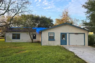 1509 N Ave S, Freeport, TX 77541 - Photo 1