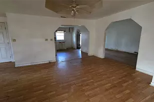 1509 N Ave S, Freeport, TX 77541 - Photo 4