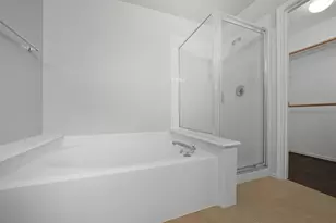 79 N Walden Elms Cir, The Woodlands, TX 77382 - Photo 24