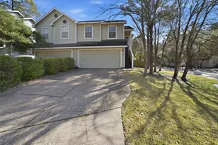 79 N Walden Elms Cir, The Woodlands, TX 77382 - Photo 2