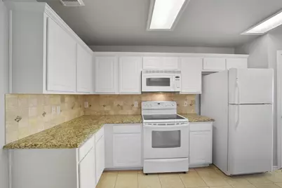 79 N Walden Elms Circle, The Woodlands, TX 77382 - Photo 12