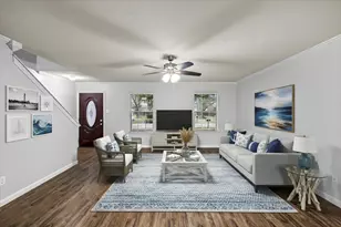 158 Bristol Bend Ln, Dickinson, TX 77539 - Photo 2