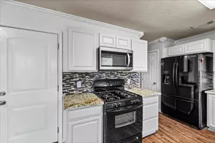 158 Bristol Bend Ln, Dickinson, TX 77539 - Photo 20