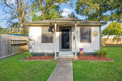 816 W Adoue Street, Alvin, TX 77511 - Photo 34