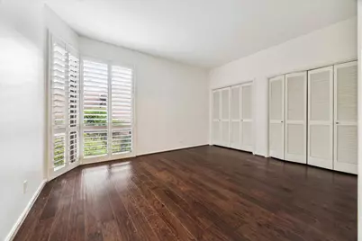 9333 Memorial Drive #301, Houston, TX 77024 - Photo 24