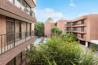 9333 Memorial Drive #301, Houston, TX 77024 - Photo 14