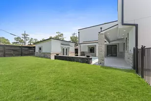 10070 Cedardale Dr, Houston, TX 77055 - Photo 30