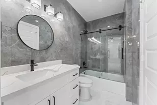 10070 Cedardale Dr, Houston, TX 77055 - Photo 22