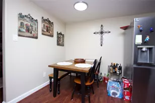 4604 Octavia St, Houston, TX 77026 - Photo 8