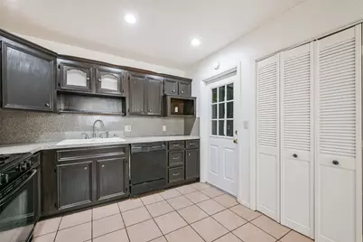 9713 Caffrey Street, Houston, TX 77075 - Photo 12