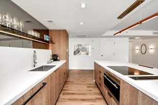 1300 Lamar St, Houston, TX 77010 - Photo 12