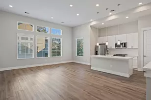 814 Thornton Rd, Houston, TX 77018 - Photo 2