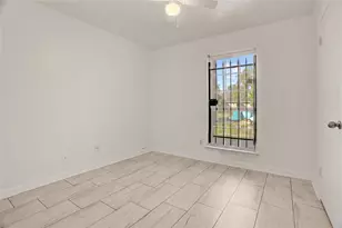 5437 Ridge Wind Ln, Houston, TX 77053 - Photo 10