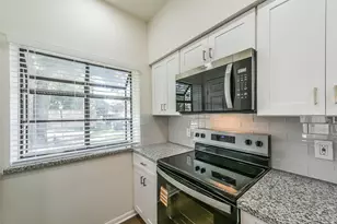 736 Country Pl Dr, Houston, TX 77079 - Photo 8