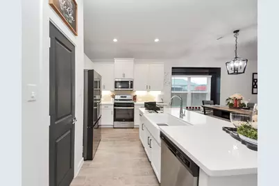 11206 Youngquist Drive, Baytown, TX 77535 - Photo 6