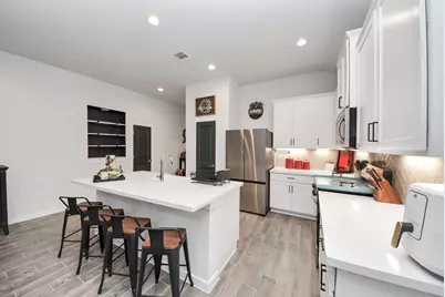 11206 Youngquist Drive, Baytown, TX 77535 - Photo 10