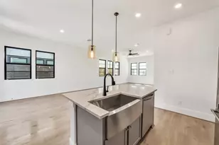 3220 Royal Oaks Holw Ln, Houston, TX 77082 - Photo 10