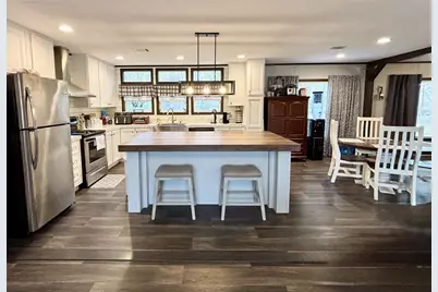 7715 Walnut Tree Lane, Plantersville, TX 77363 - Photo 6