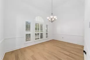 6306 Castle Ln Dr, Houston, TX 77066 - Photo 12