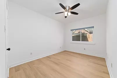 6306 Castle Lane Drive, Houston, TX 77066 - Photo 18