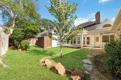 6306 Castle Lane Drive, Houston, TX 77066 - Photo 24