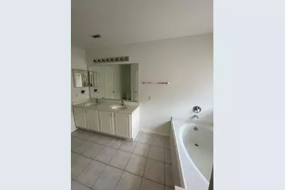 2926 Loganberry Park Lane, Houston, TX 77014 - Photo 18