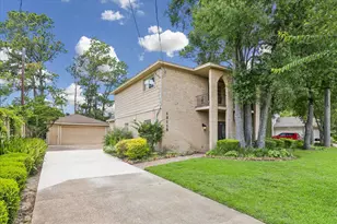 13115 Holston Hills Dr, Houston, TX 77069 - Photo 2