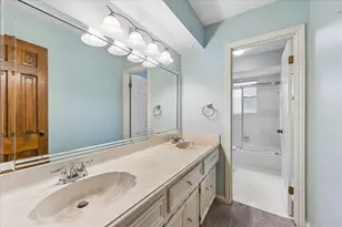 13115 Holston Hills Dr, Houston, TX 77069 - Photo 24