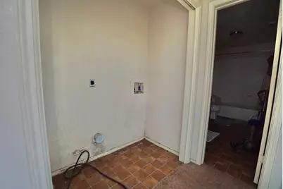 110 Almond Drive, Lake Jackson, TX 77566 - Photo 14