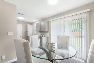 10226 Rockaway Dr, Houston, TX 77016 - Photo 8