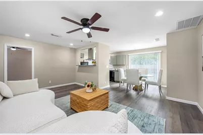 10226 Rockaway Drive, Houston, TX 77016 - Photo 6