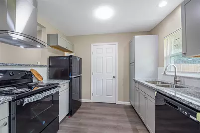 10226 Rockaway Drive, Houston, TX 77016 - Photo 10