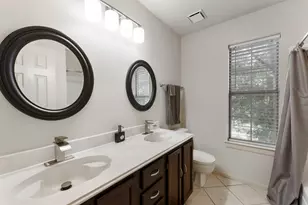 81 S Hidden View Cir, The Woodlands, TX 77381 - Photo 14
