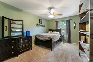 81 S Hidden View Cir, The Woodlands, TX 77381 - Photo 12