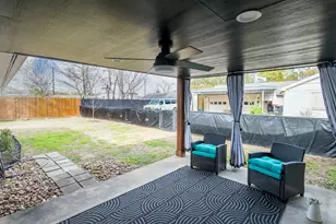 712 Clarence St, Tomball, TX 77375 - Photo 28