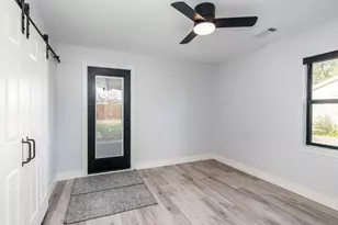 712 Clarence St, Tomball, TX 77375 - Photo 26