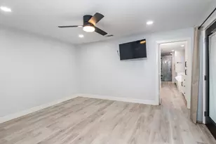 712 Clarence St, Tomball, TX 77375 - Photo 16