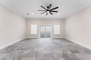 1906 Dismuke St, Houston, TX 77023 - Photo 22